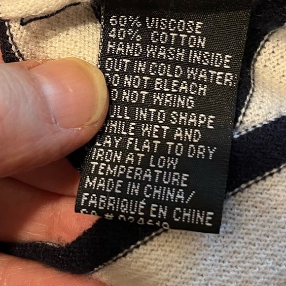 ORLY – Striped Sleeveless Knit Top – Size L - Picture 3 of 7